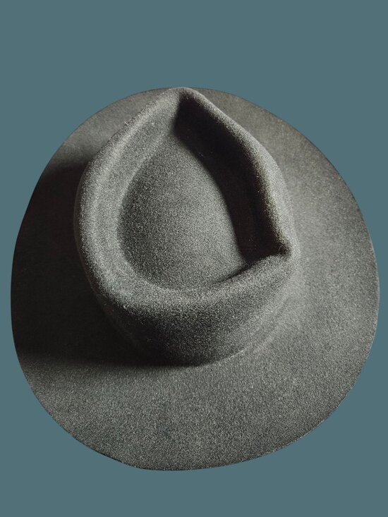 GIGI PIP 100% Australian Wool Hobo 3\